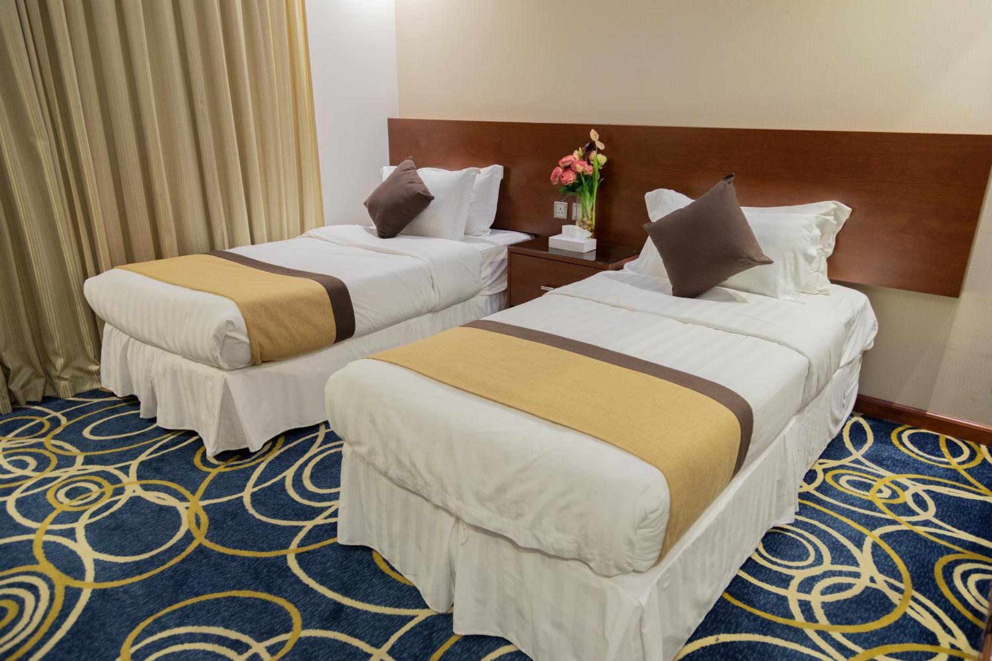 Hotel Carawan 3*